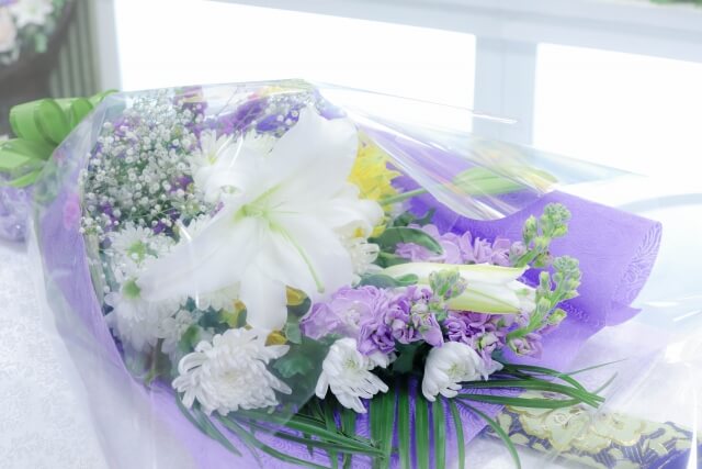 親切な花の送り方ガイド